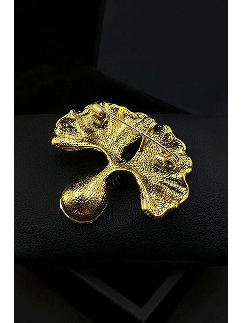 Gri Vintage Taşlı Lotus Çiçeği Broş Yaka İğnesi-2