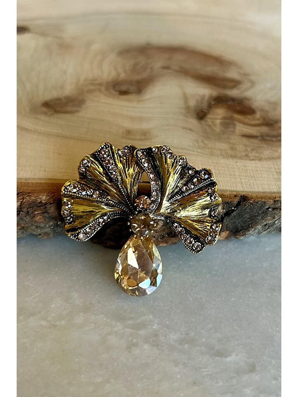 Gri Vintage Taşlı Lotus Çiçeği Broş Yaka İğnesi-3