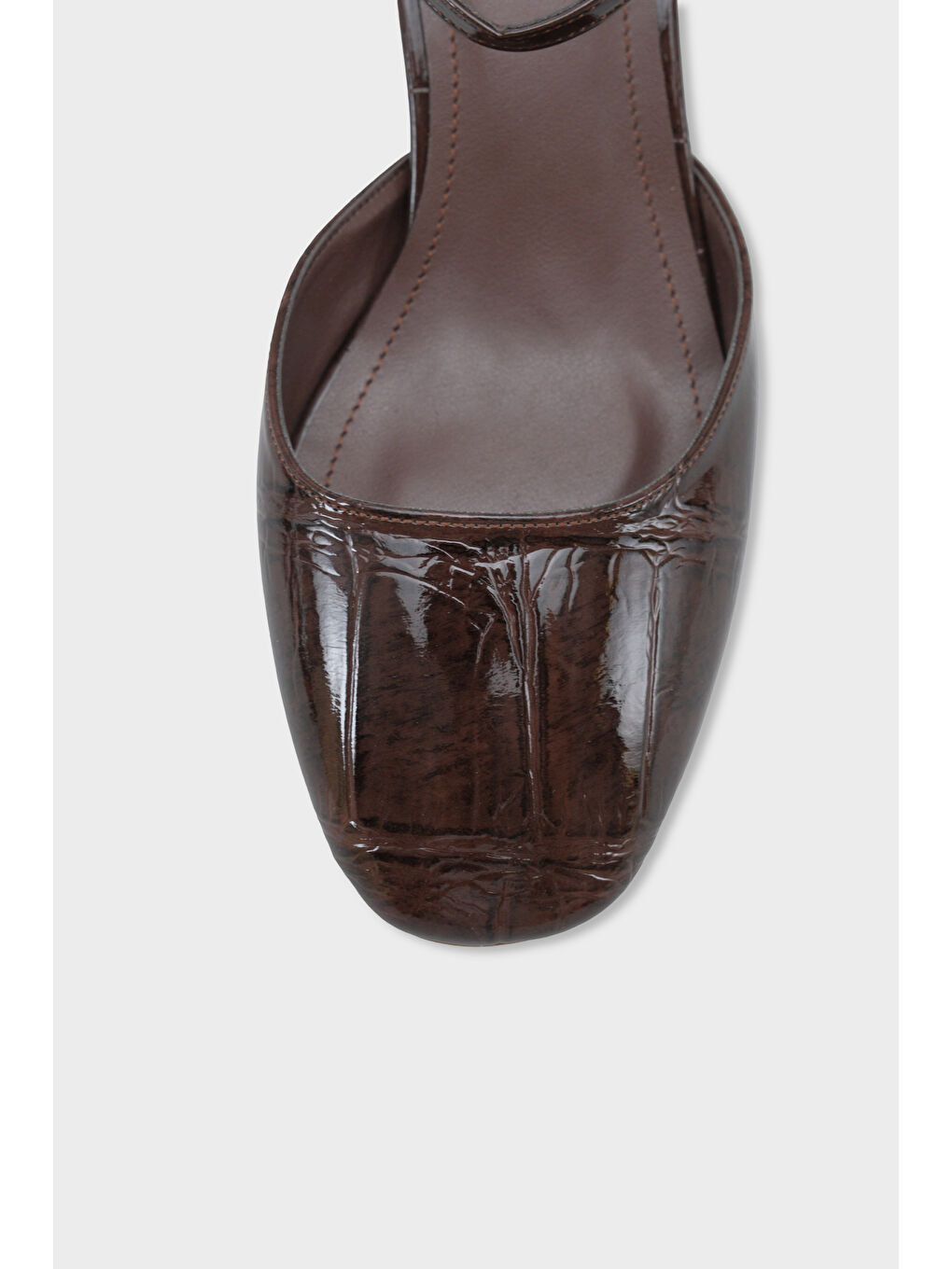 Kahverengi Karmen Yuvarlak Burunlu Bilekten Bantlı Orta Topuklu Kadın Ayakkabı-5