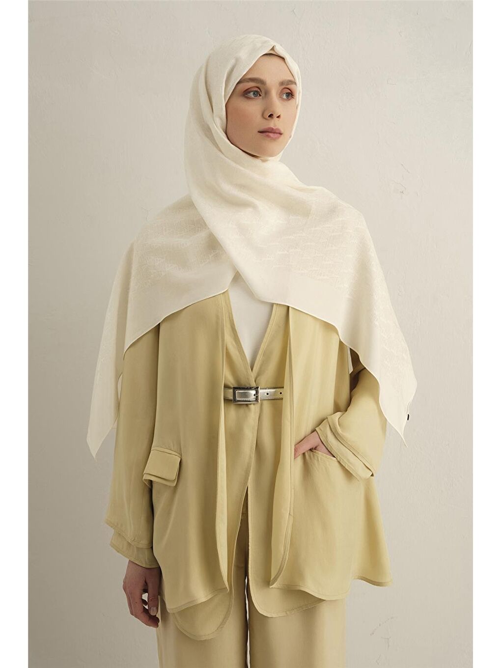 Ekru Pamora Aa Monogram Şal 3 58-1