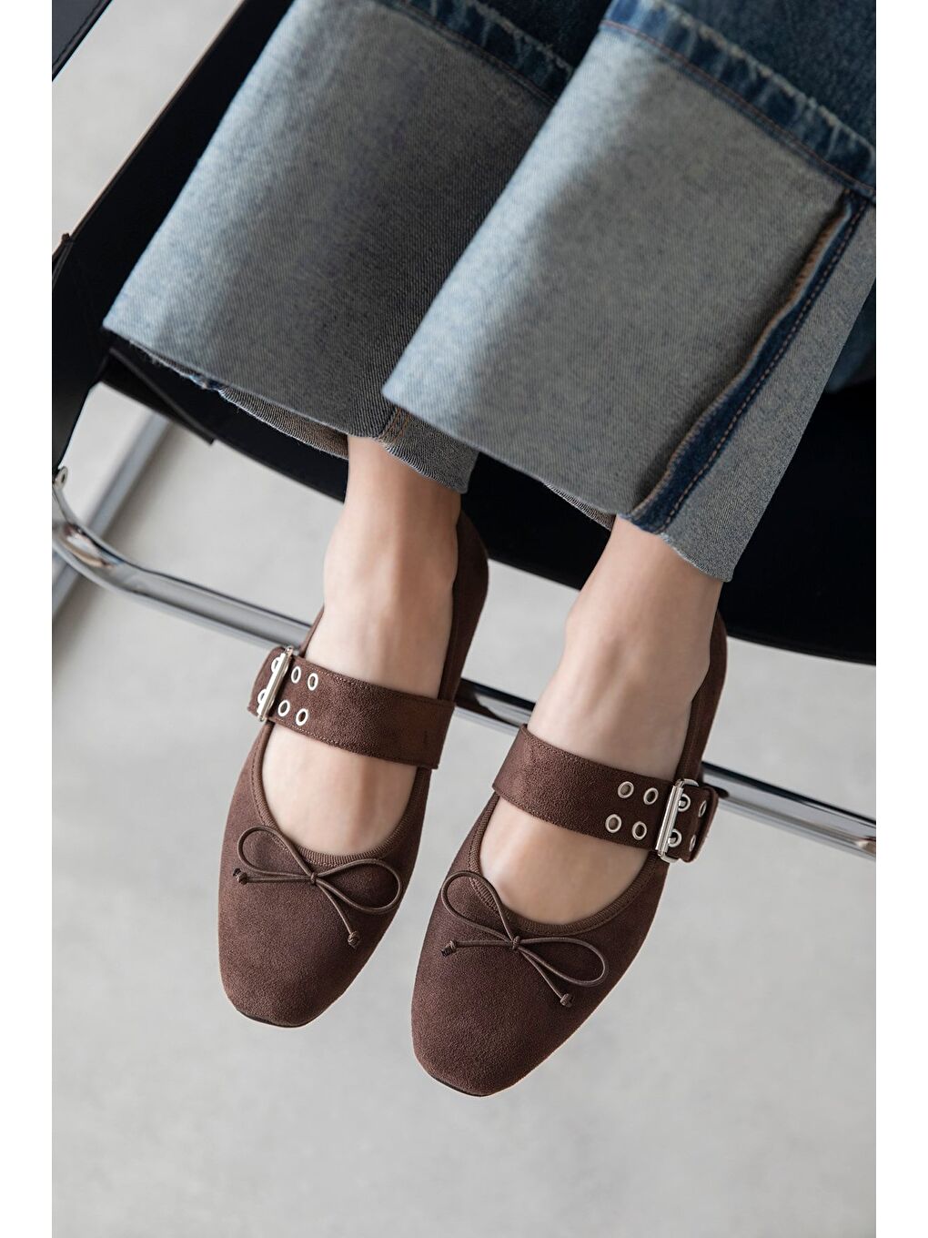 Kahverengi Faye Kadın Kemer Detay Süet Babet Kahve-1