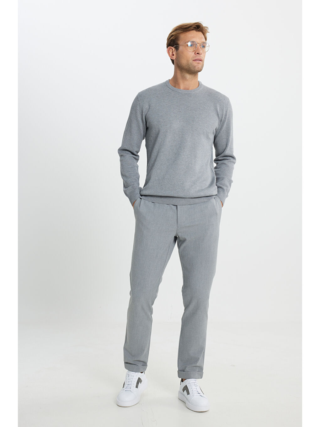 Erkek Gri Melanj Standart Fit Normal Kesim Bisiklet Yaka Jakarlı Triko Kazak-1