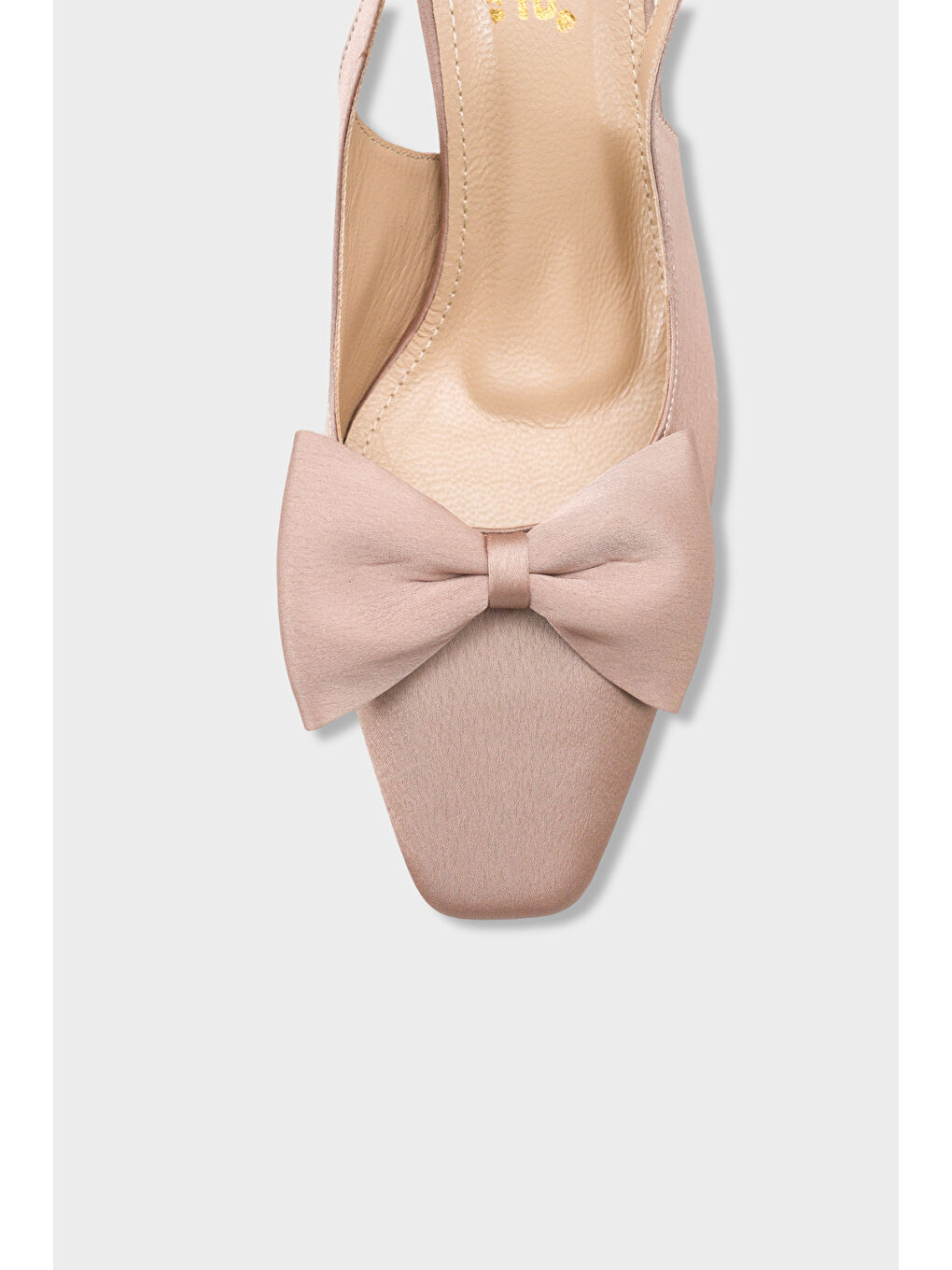 Bej Pam Küt Sivri Burunlu Fiyonklu Arkası Açık Saten Kadın Ayakkabı-2