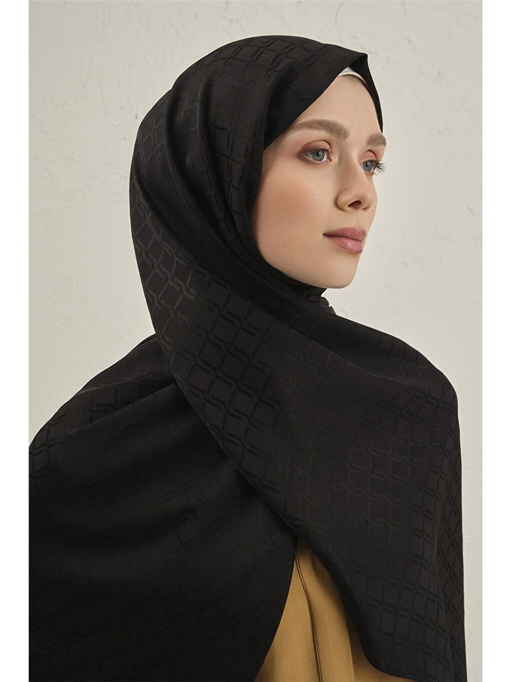 Siyah Pamuk Floş Çapraz Desen Şal 2 01-3