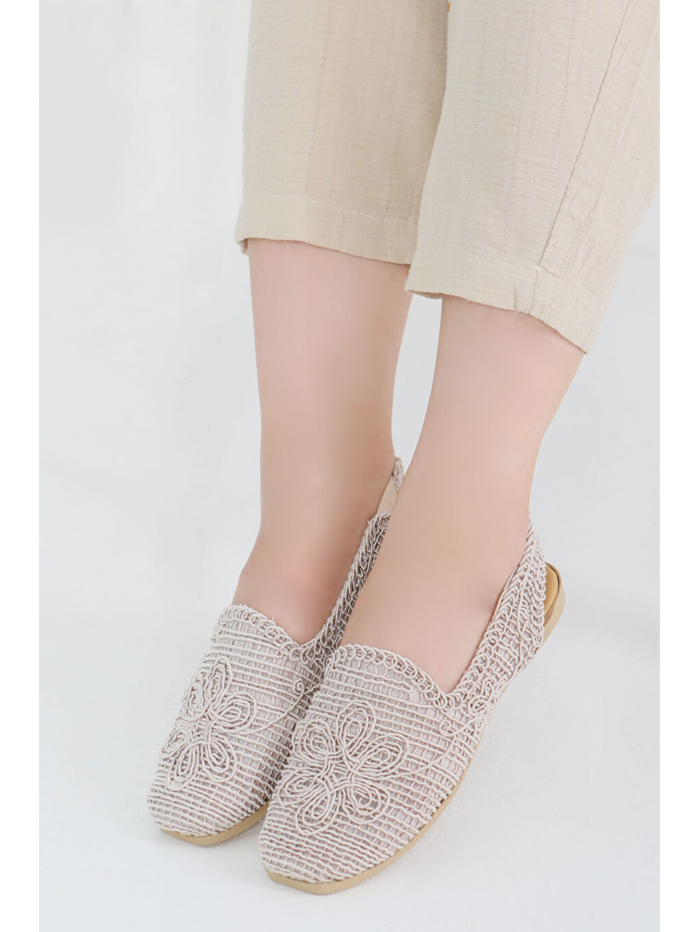 Ekru Kadın Krem Nakış Hasırlı Sandalet - 27482-1