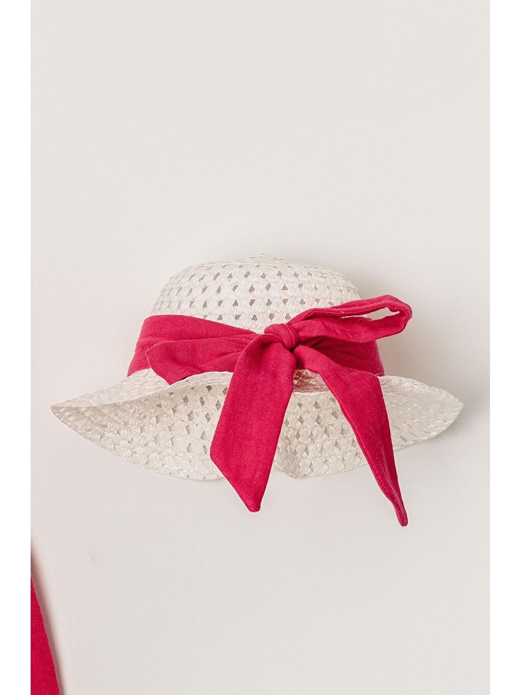 Yeşil Tatlı Müslin Şapkalı Fiyonklu Kız Bebek Elbisesi-3