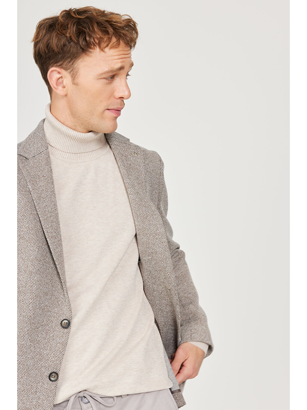 Erkek Kahverengi Slim Fit Dar Kesim Mono Yaka Armürlü Ceket-3