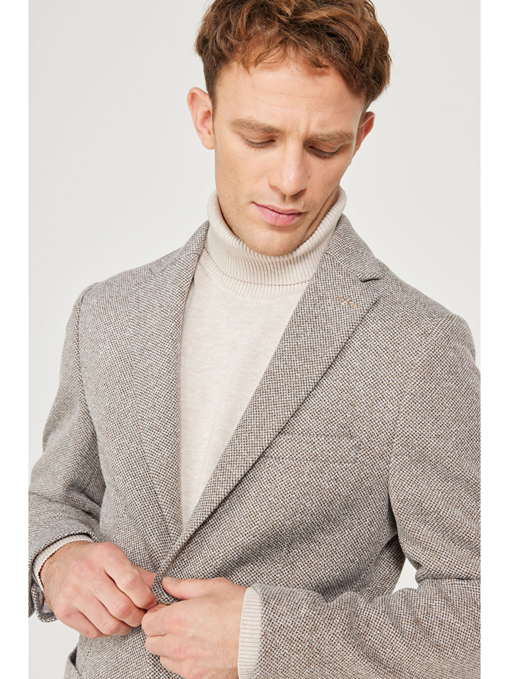 Erkek Kahverengi Slim Fit Dar Kesim Mono Yaka Armürlü Ceket-4