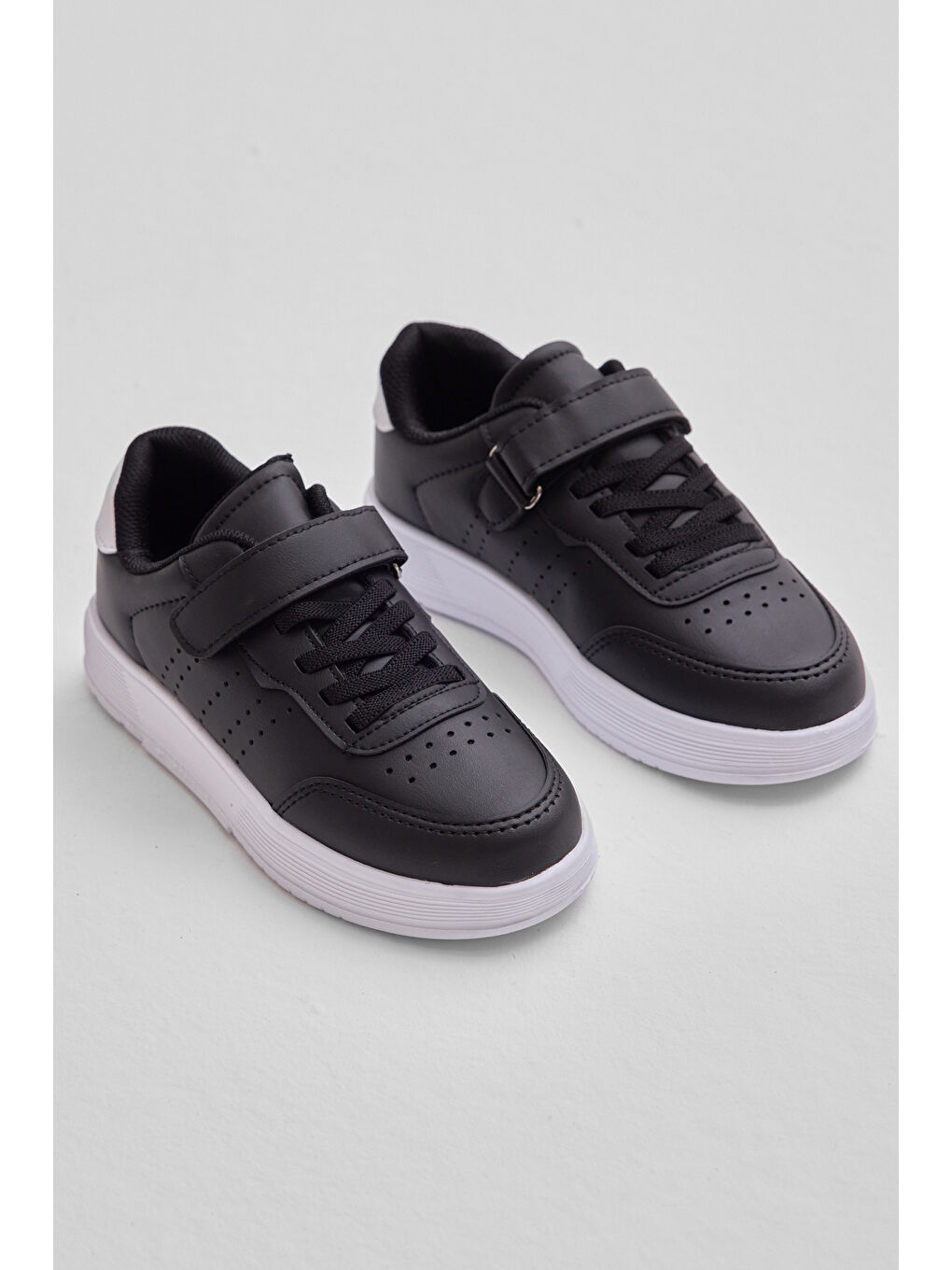 Çocuk Unisex Siyah Beyaz Faylon Hafif Taban Bağcıklı Günlük Spor Ayakkabı-2