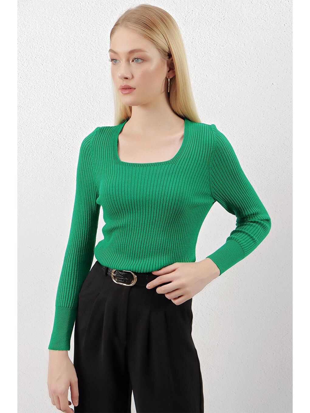 Zümrüt Yeşili Kare Yaka Fitilli Basic Body Triko Kazak