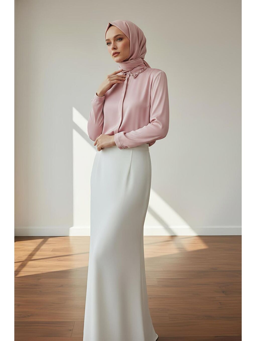 Pembe Yakası Taşlı Basic İç Göstermeyen Gömlek-1