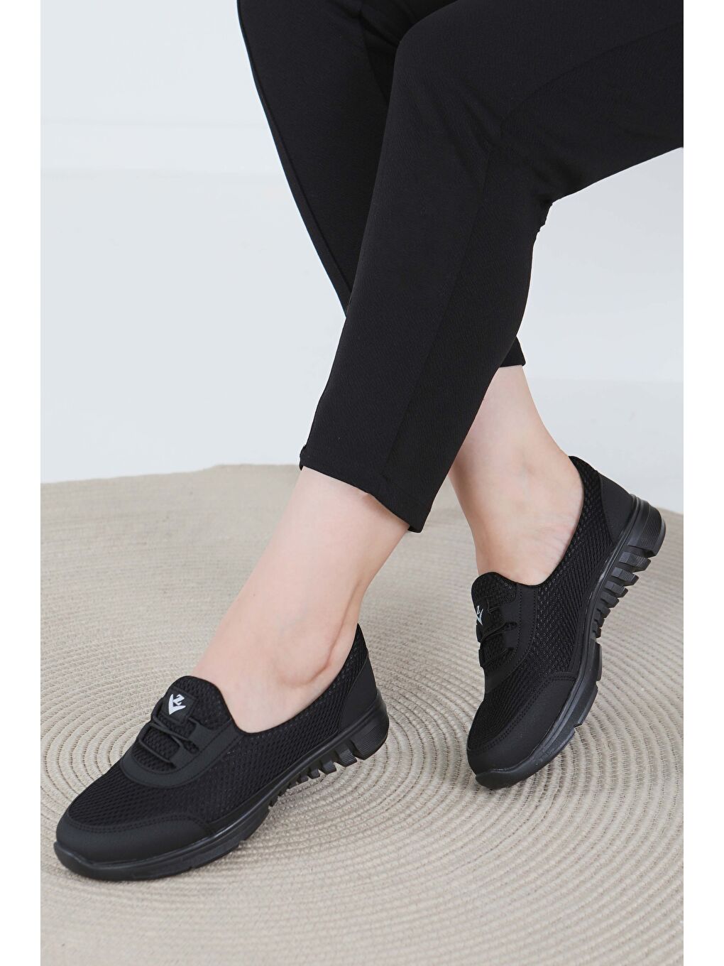 Kadın Siyah Lastikli File Babet - 27475-1