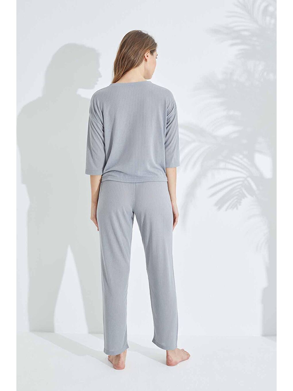 Gri Soft Touch İnce Örme Nakışlı Pijama Takım-1