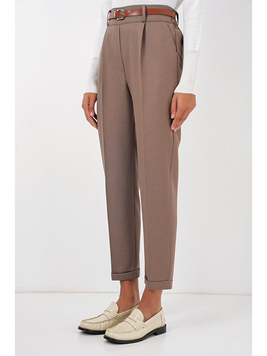 Sarı 6686 Kadın Pileli Kemerli Kumaş Pantolon - Camel-3