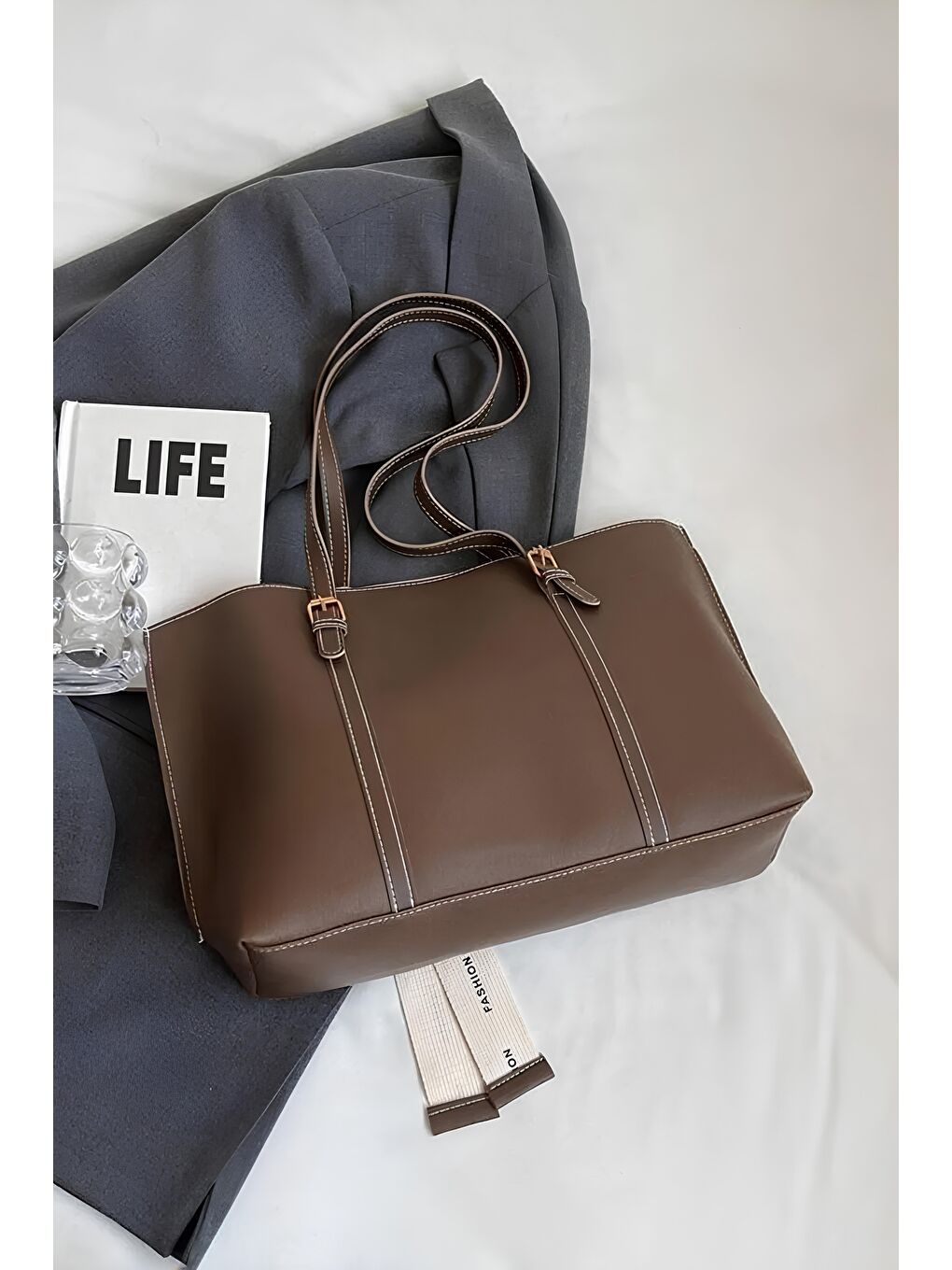 Kahverengi Zariah Fularlı Büyük Boy Kadın Omuz Çantası BP-4833O-3