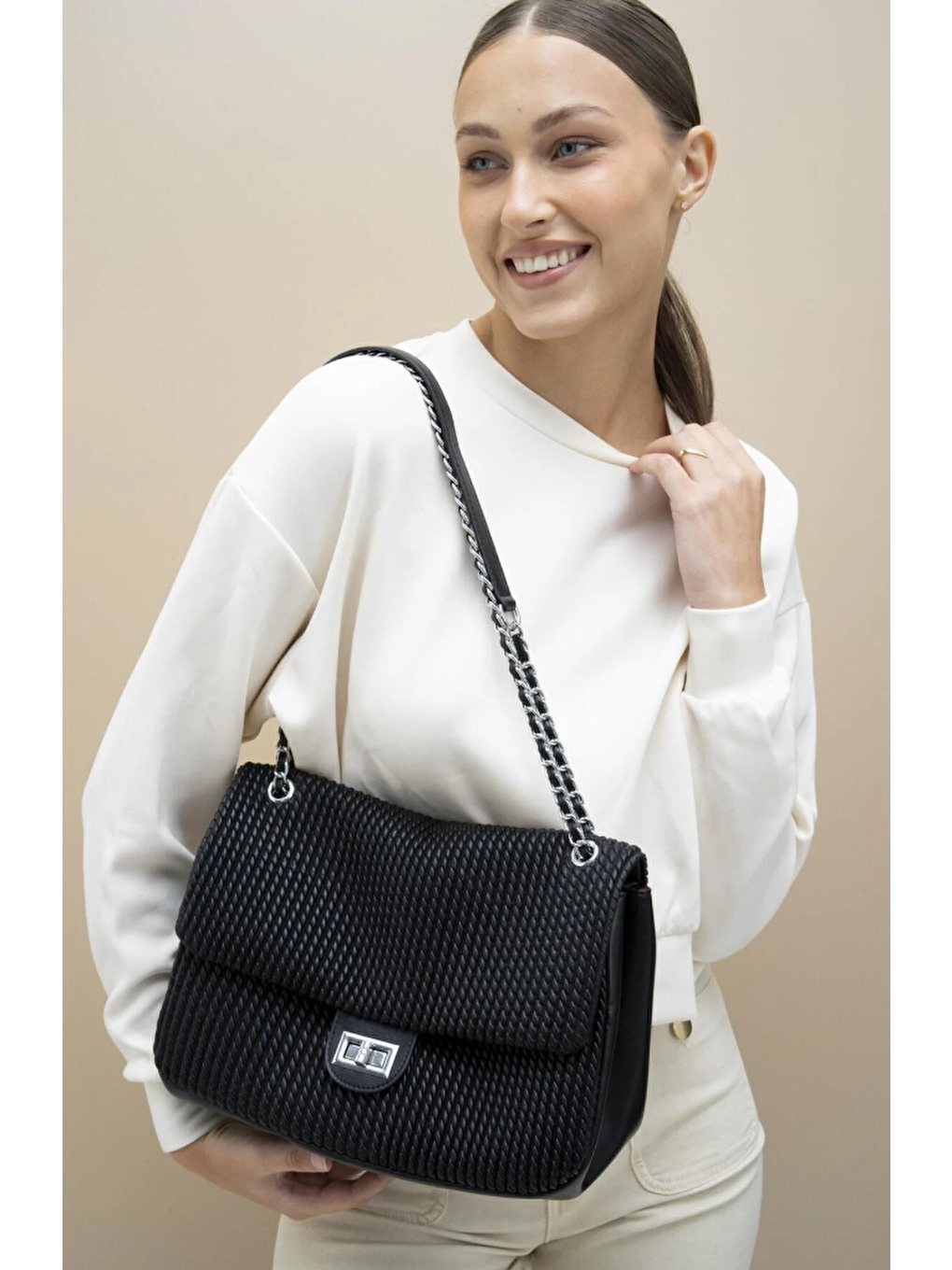 Siyah Kadın Omuz Çantası BYN2283-1