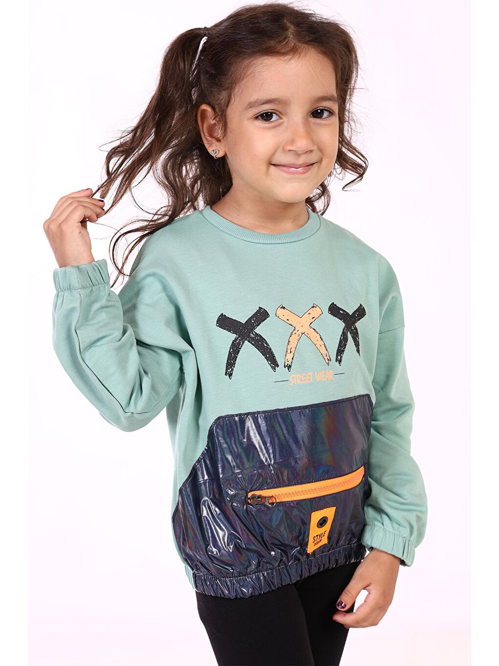 Toontoykids Yeşil Kız Çocuk Cep Detaylı Baskılı Sweatshirt