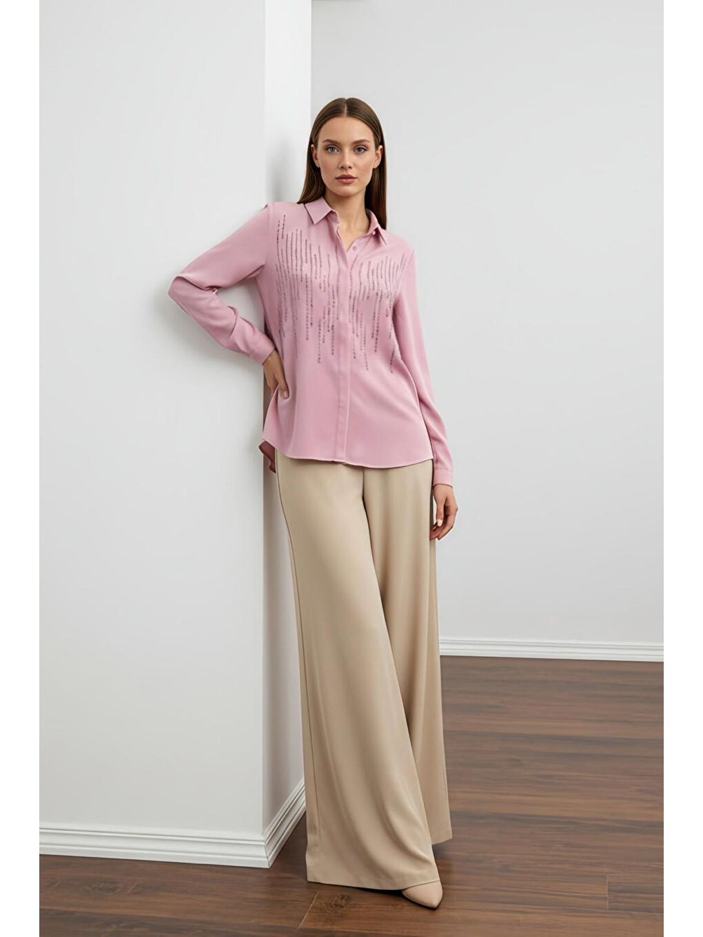 Pembe Önü Taşlı Arkası Uzun Basic İç Göstermeyen Küçük ve Büyük Beden Gömlek-1