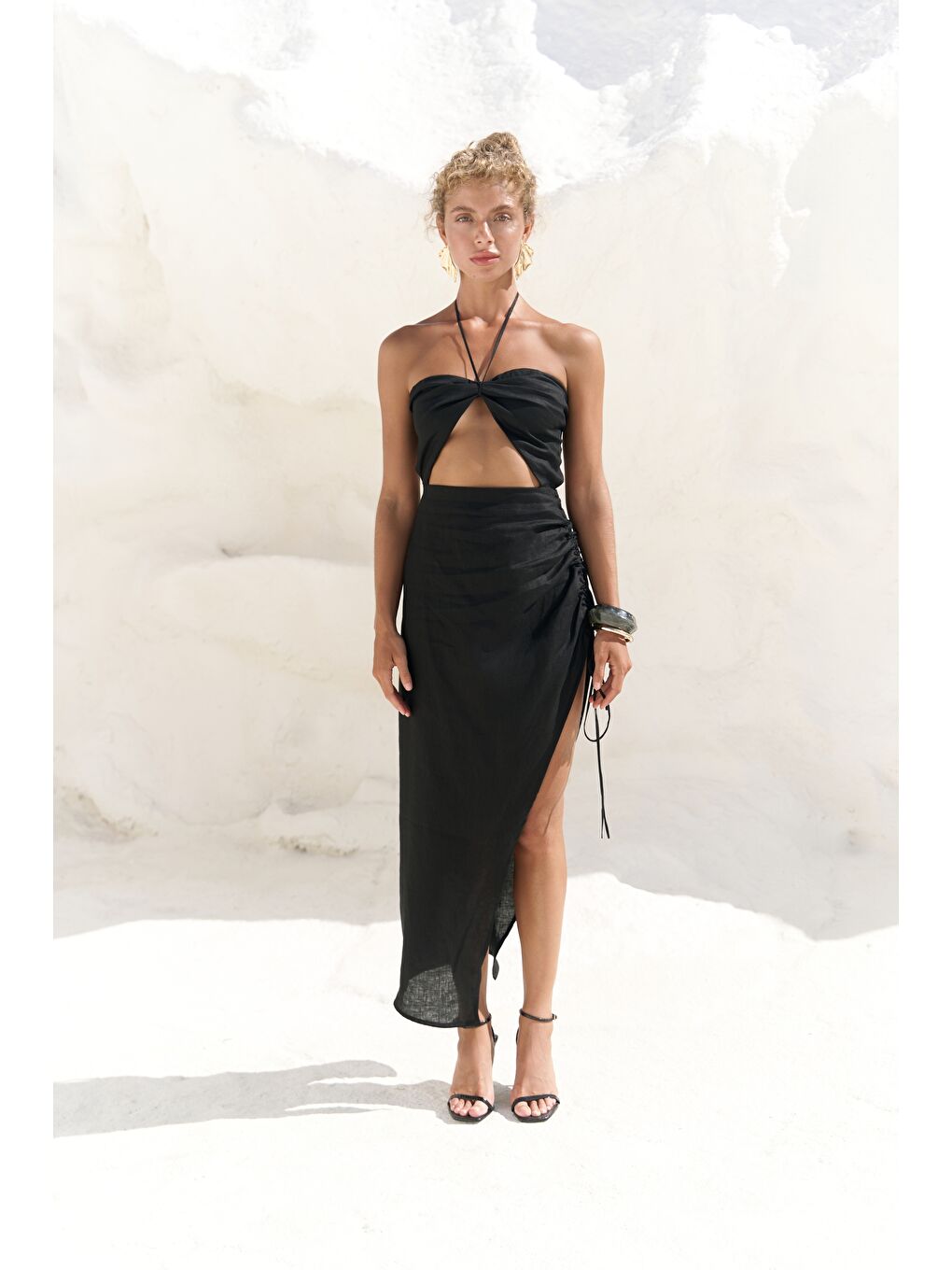 Abrossa Boyundan Bağcıklı Asimetrik Siyah Keten Elbise-2