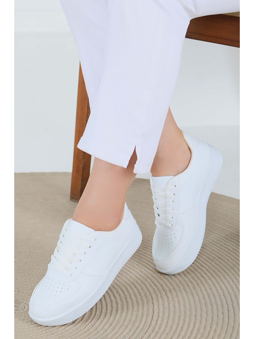 Kadın Beyaz Spor Ayakkabı - 27477