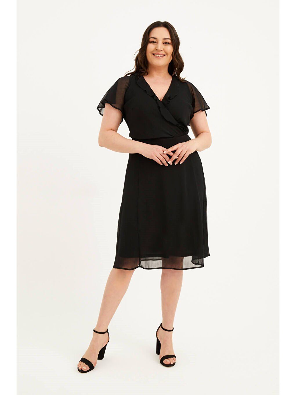 Siyah Arkası Çapraz Biyeli Şifon Elbise