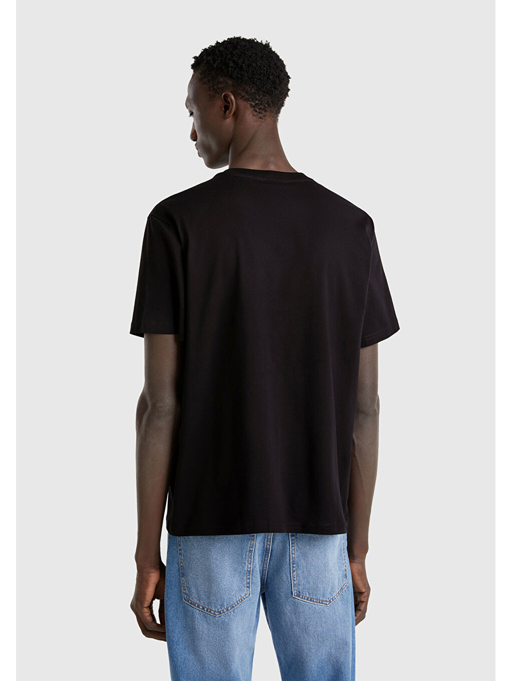 Erkek Siyah %100 Pamuk Önü Logo Baskılı Relax Fit Tişört-2