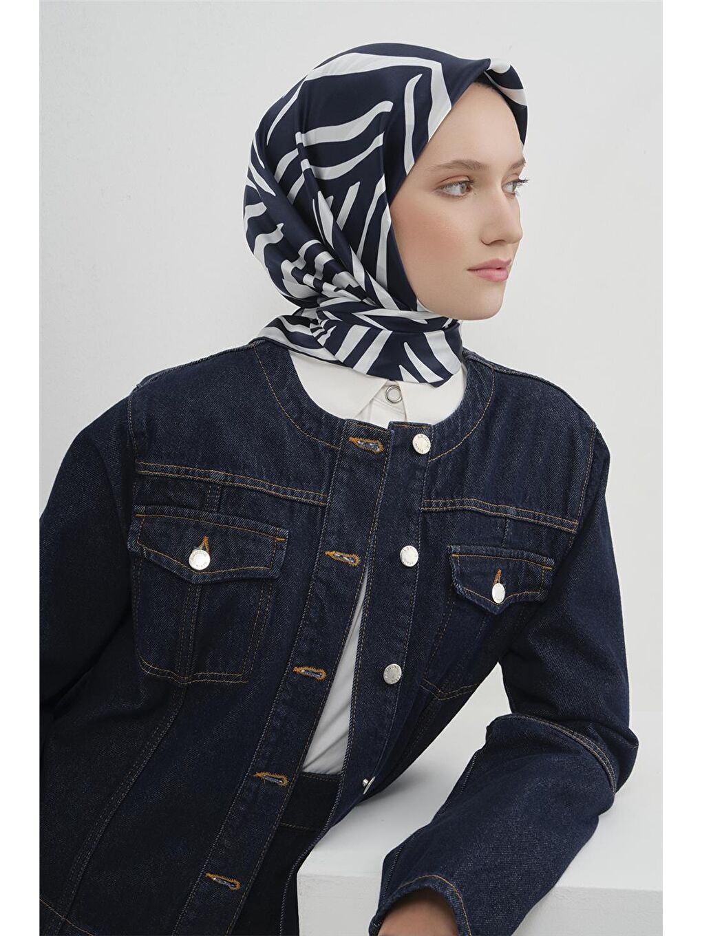 Lacivert Saf İpek Sura Eşarp 9550D 32