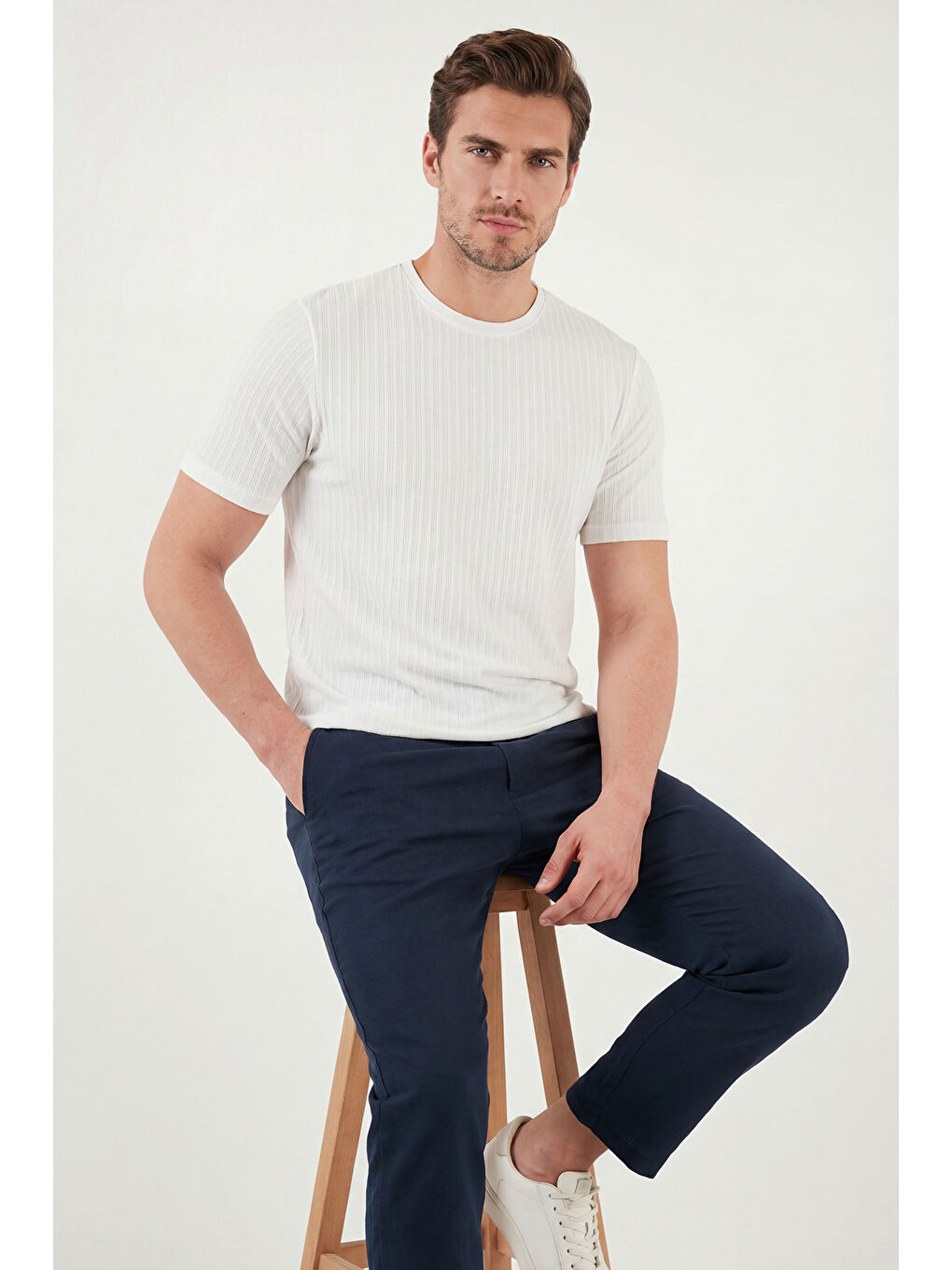 Ekru Pamuklu Regular Fit Bisiklet Yaka T Shirt 5904068-3