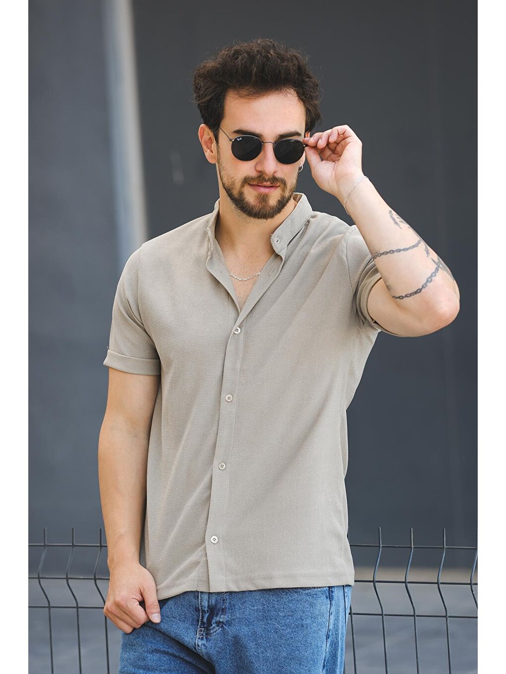 Ekru Laend Slim Fit Esnek Elastanlı Kısa Kol Hakim Yaka Erkek Gömlek-1