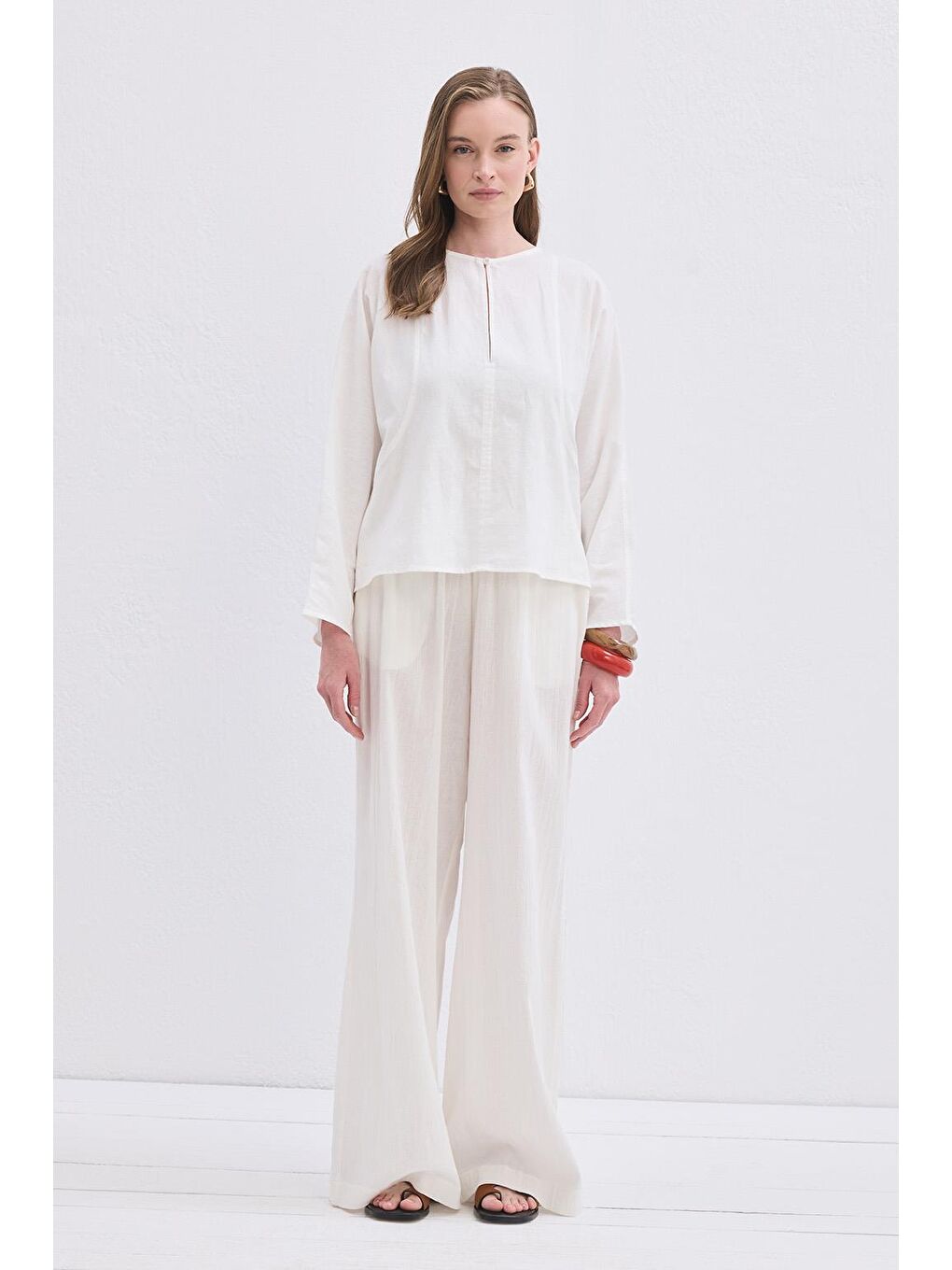 Açık Hakim Yaka Keten Gömlek Ekru-5