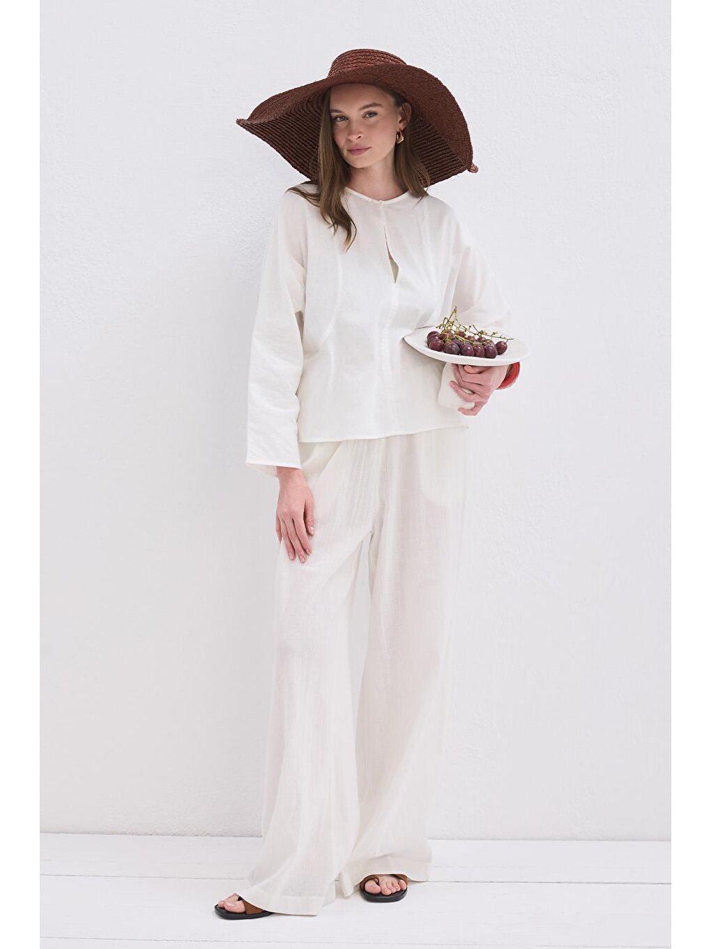 Açık Hakim Yaka Keten Gömlek Ekru-6