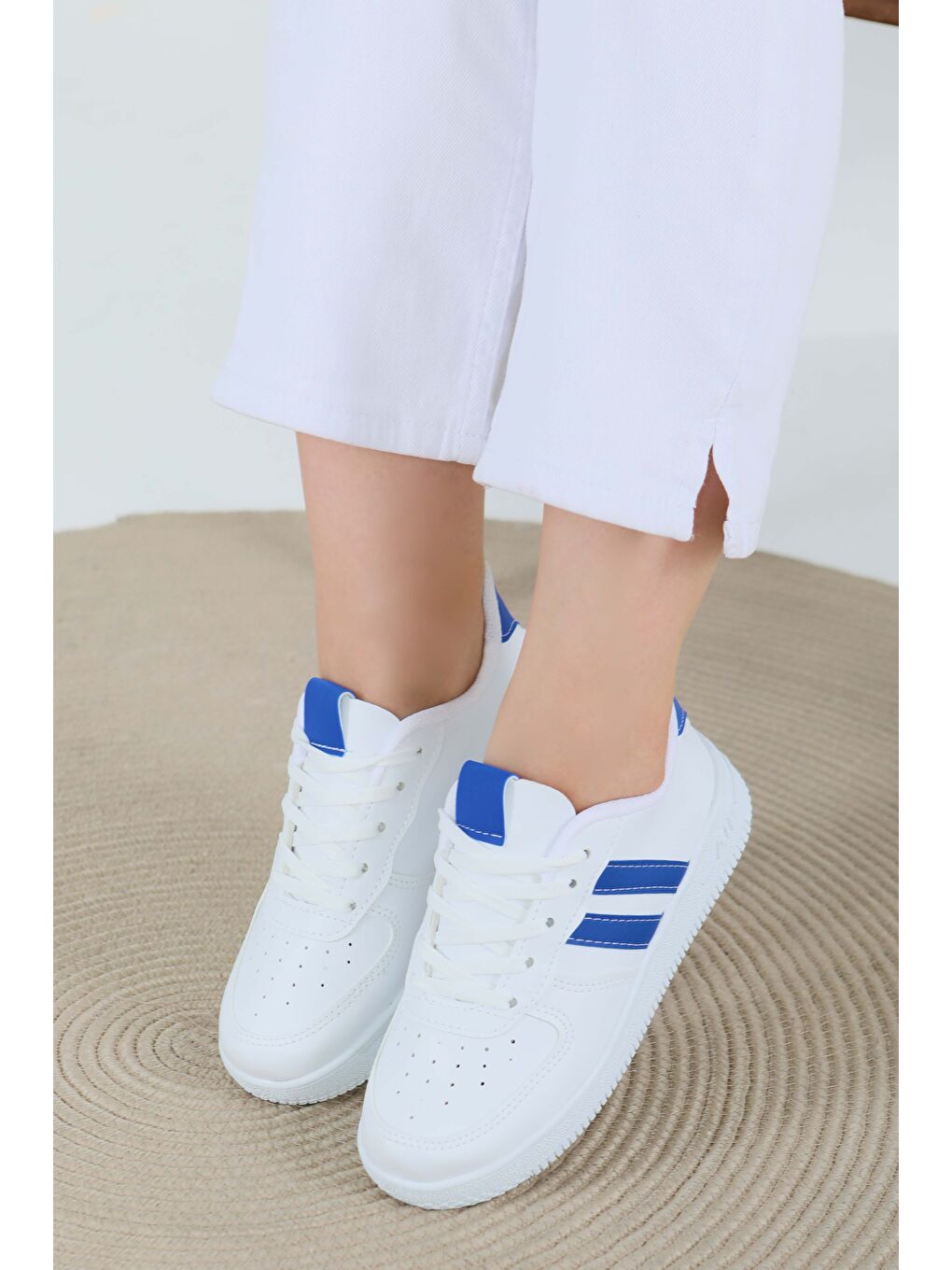 Kadın Beyaz Saks Spor Ayakkabı - 27474-1