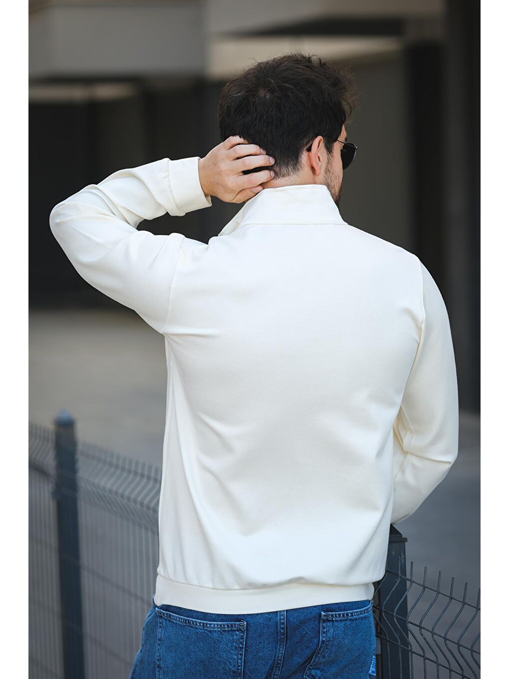 Ekru Barrac İki İplik Fermuarlı Yarım Balıkçı Yaka Slim Fit Erkek Sweatshirt-3