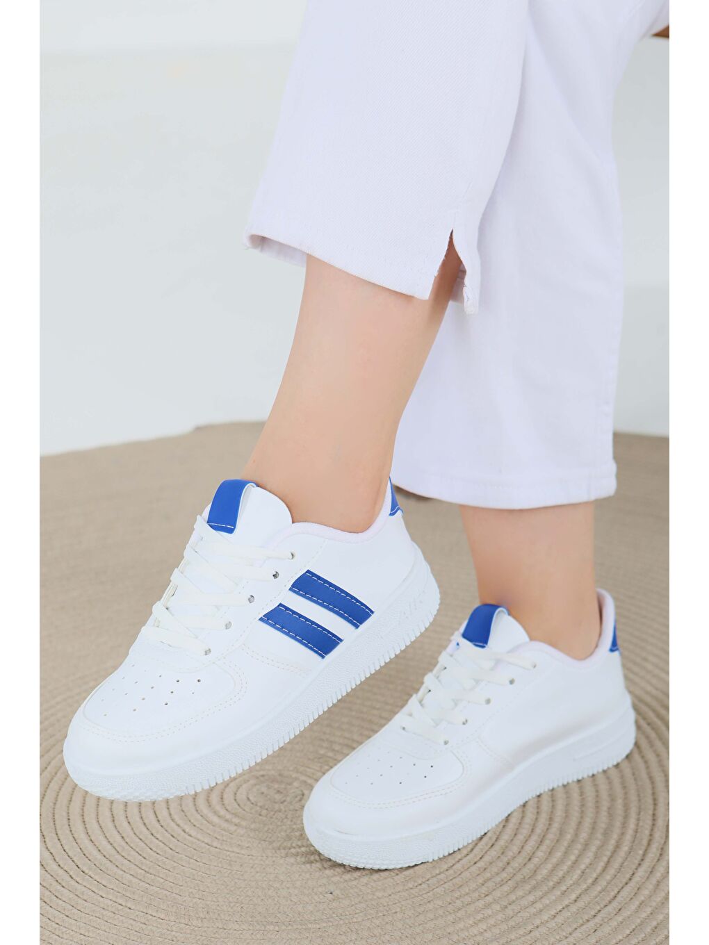 Kadın Beyaz Saks Spor Ayakkabı - 27474-3