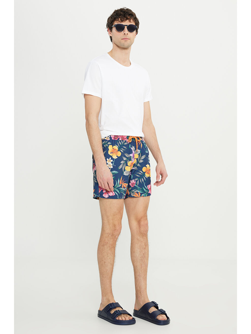 Erkek Lacivert Standart Fit Normal Kesim Cepli Hızlı Kuruyan Desenli Mayo Deniz Şortu-2