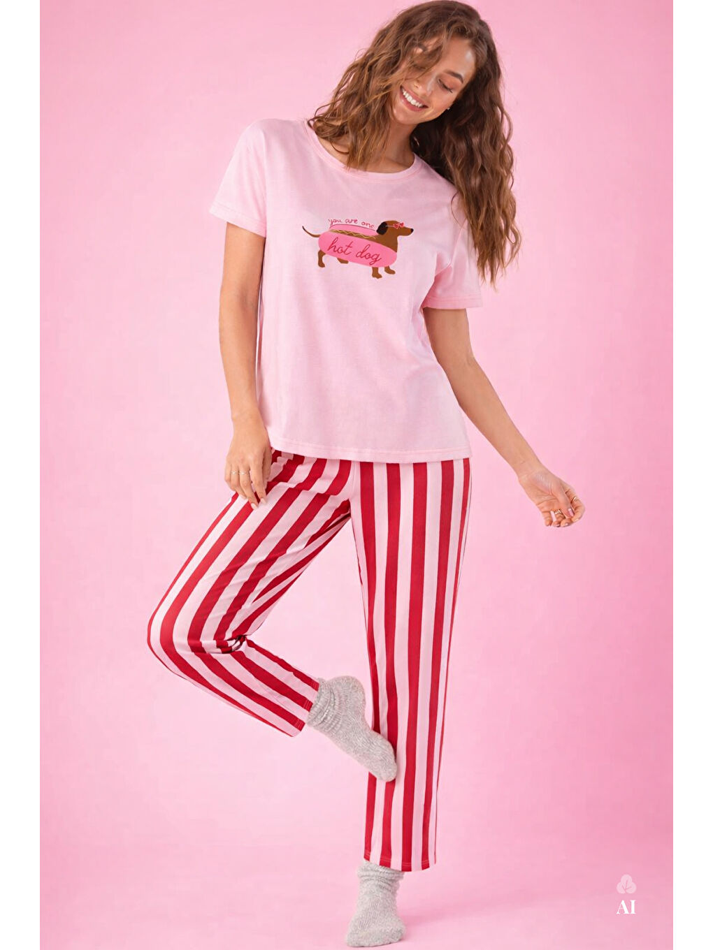 Pembe Kadın Pamuklu Renkli Köpek Baskılı Örme Pijama Takımı