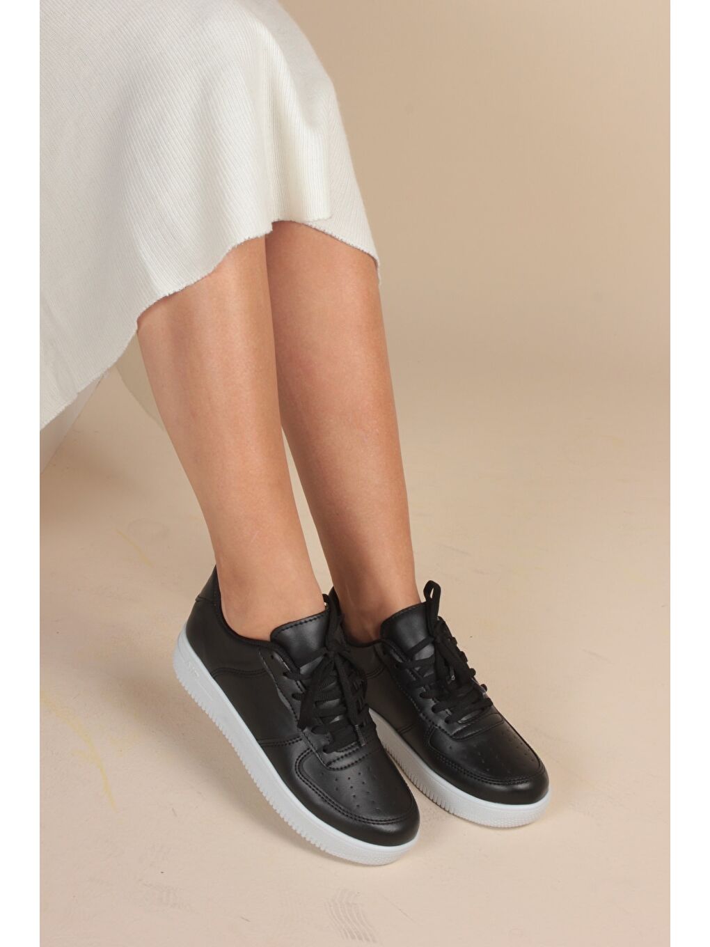 Siyah Aır Taban Sneaker-1