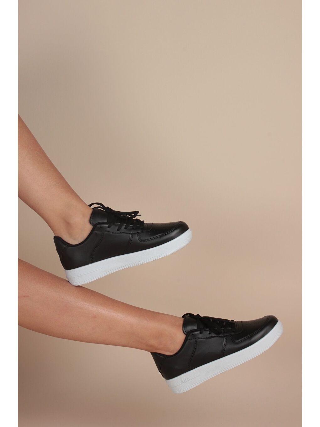 Siyah Aır Taban Sneaker-2