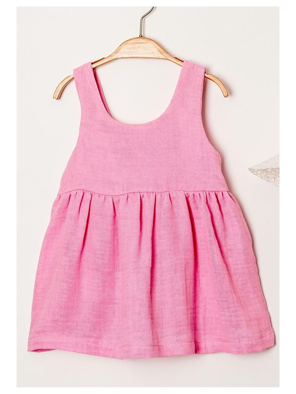 Turuncu Tatlı Müslin Şapkalı Fiyonklu Kız Bebek Elbisesi-1