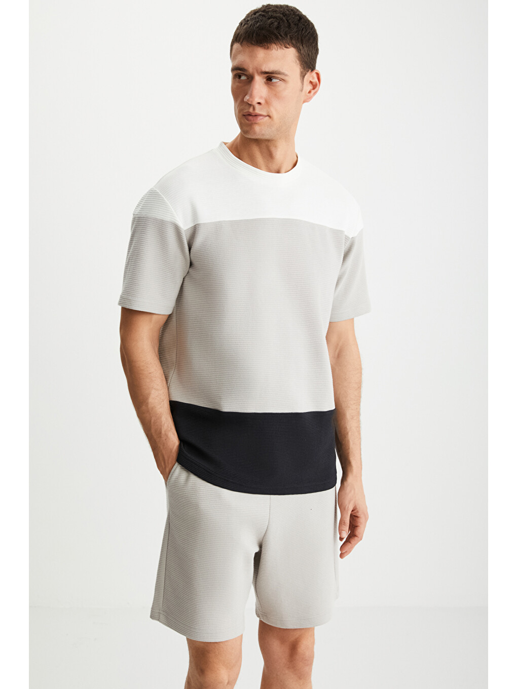 Bej SOLVEN Erkek Cepli Regular Fit BEJ Şort-1