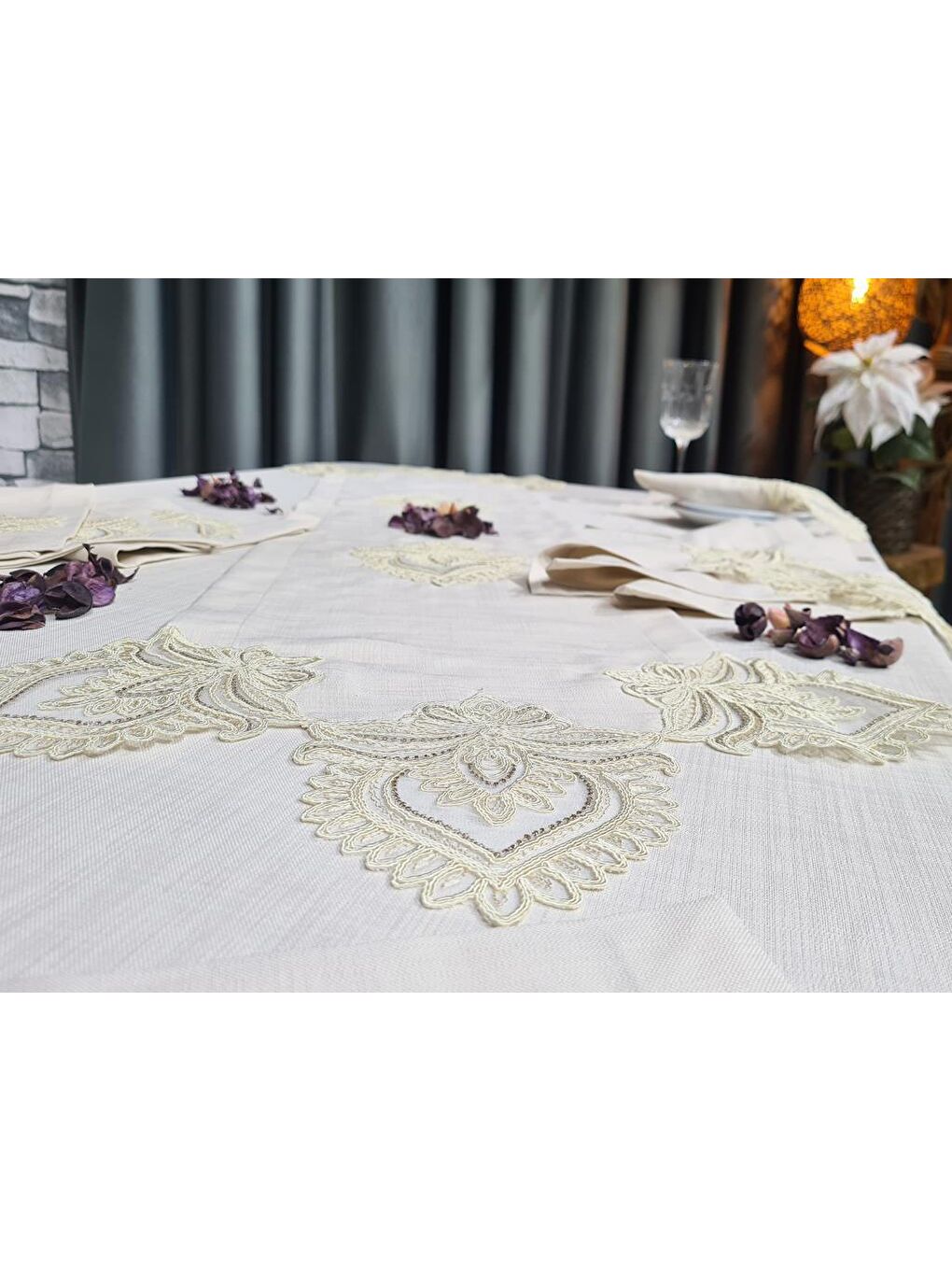 Kahverengi Fransız Dantelli El İşi Beta 34 Parça Amerikan Servis Seti Cappucino-8