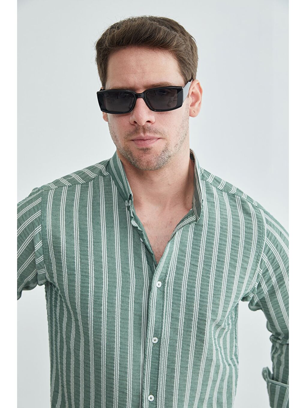 Yeşil Çizgili Jakarlı Gömlek-3