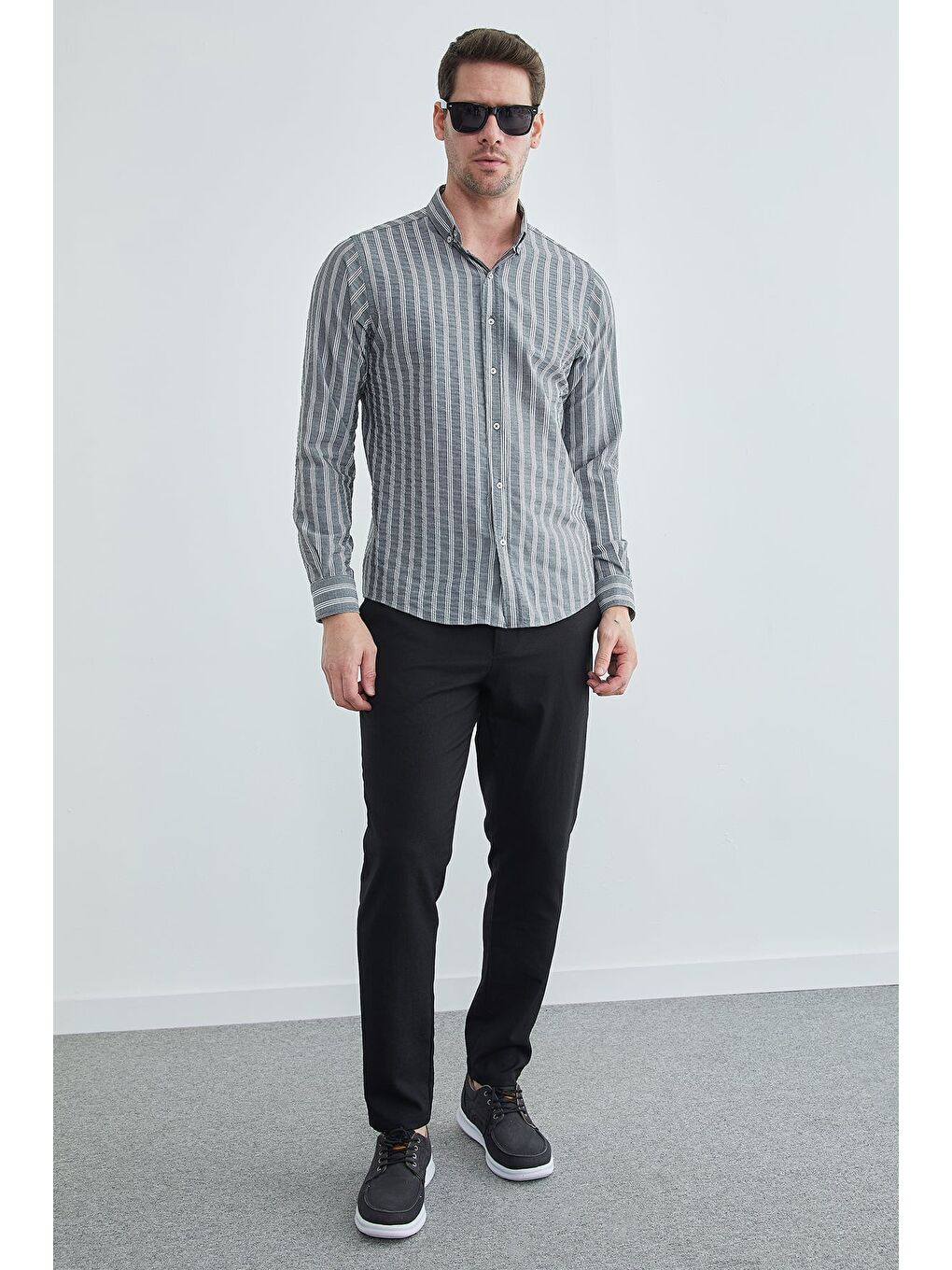 Gri Çizgili Jakarlı Gömlek-3