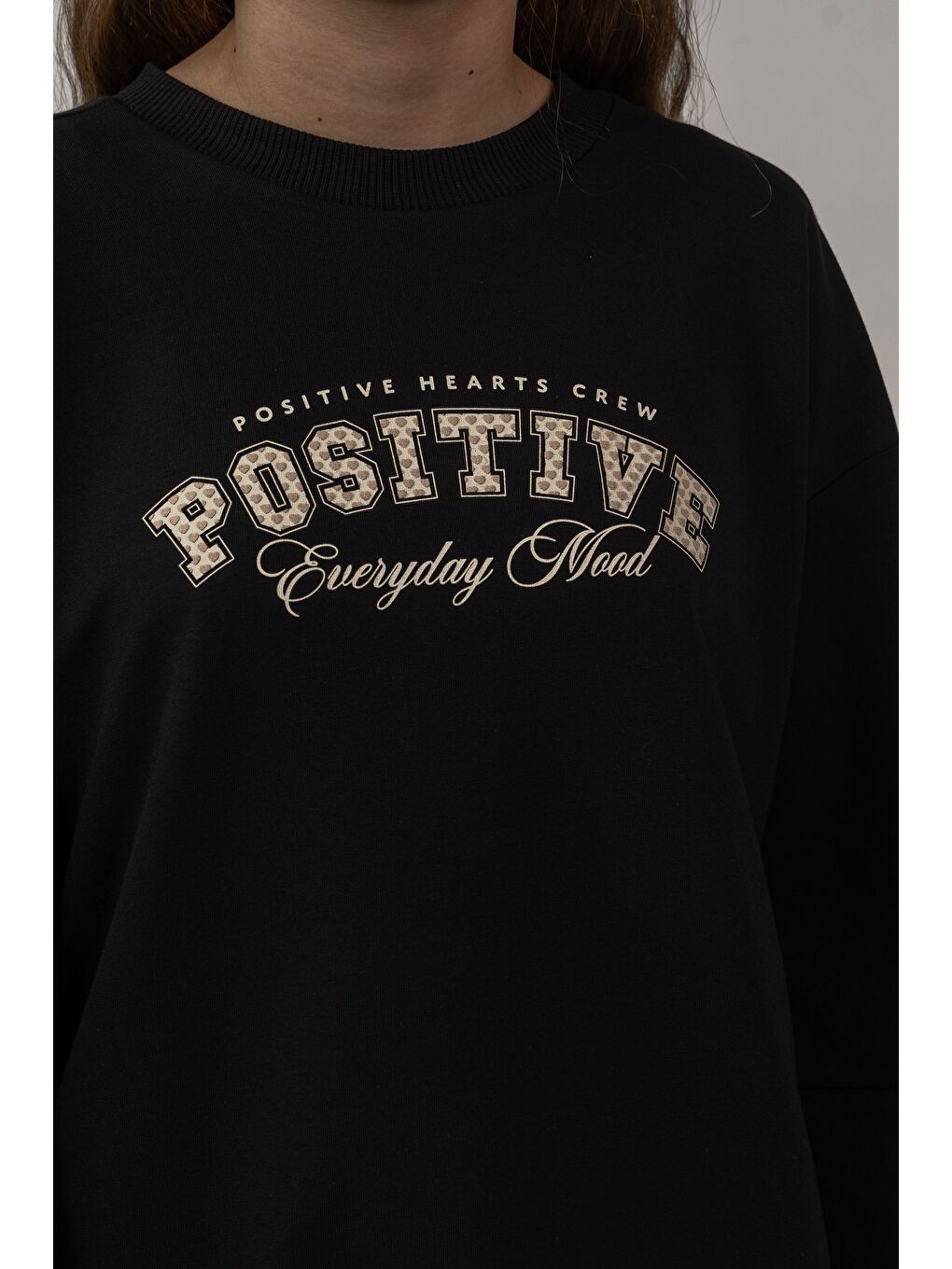 Siyah Positive Baskılı Üst Kollar Biyeli Alt Biyeli Kız Çocuk Şort - Tişört Takımı-4