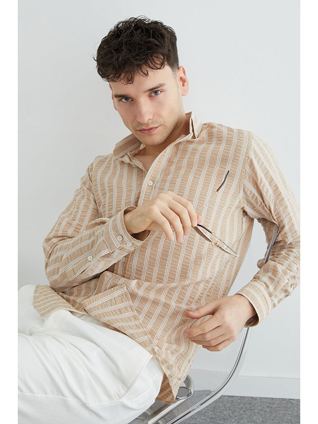 Bej Çizgili Jakarlı Gömlek-1