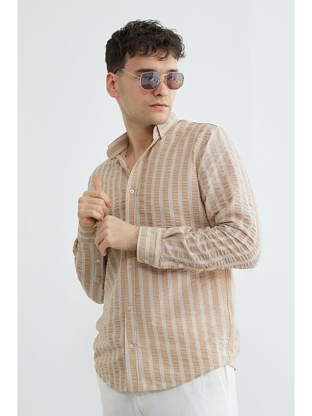 Bej Çizgili Jakarlı Gömlek-3