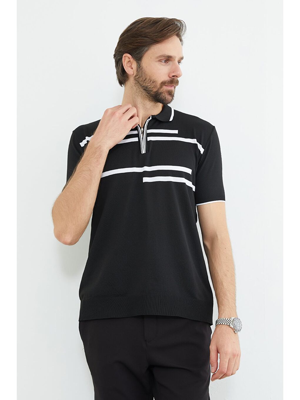 Siyah Çizgili Yarım Fermuarlı Polo Yaka Triko Tişört-2