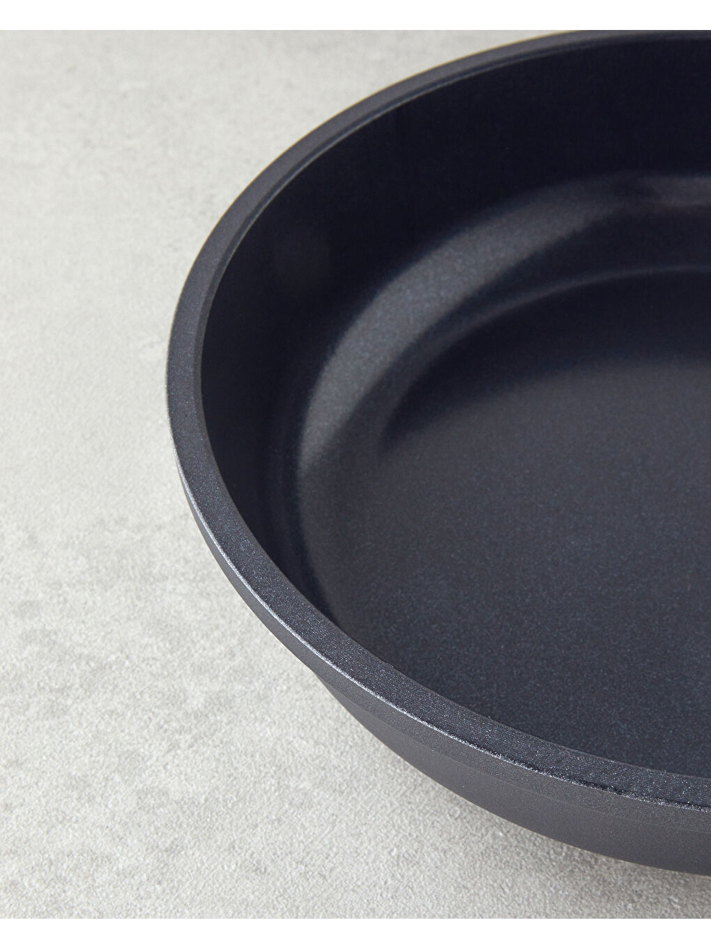 LEO Phantom Seramik Tava Siyah-2