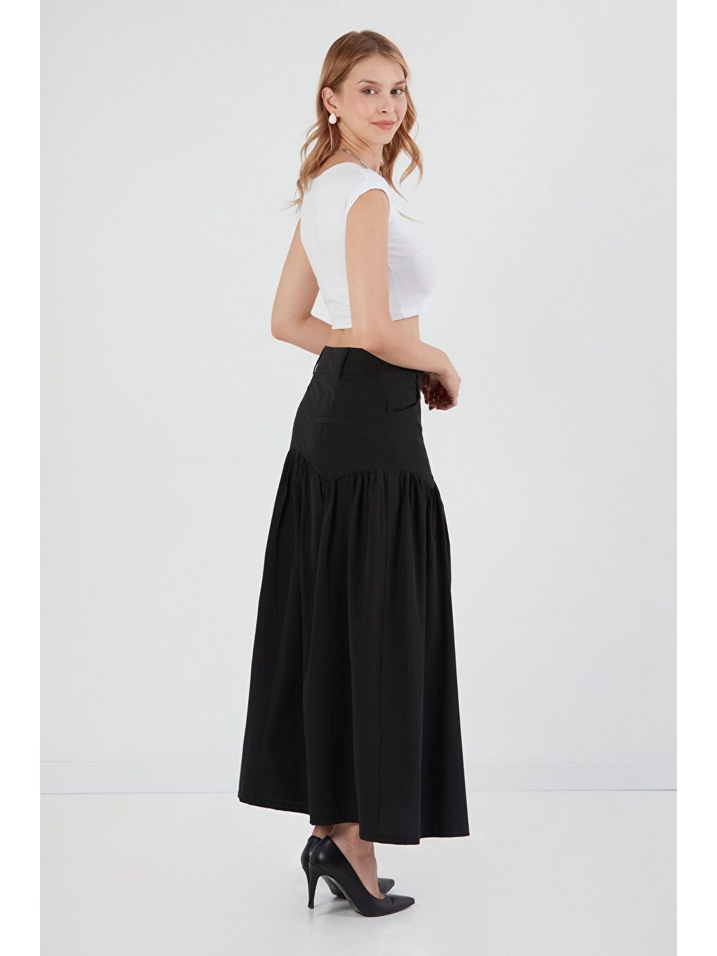 Siyah Düğmeli Cepli Terikoton Etek-2