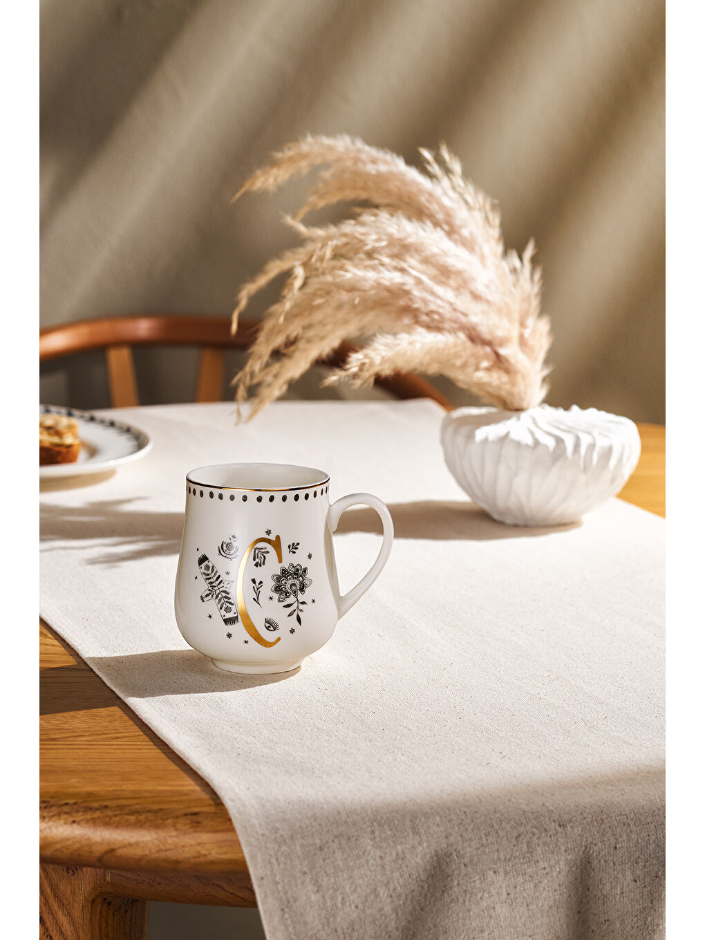 Beyaz Artisan C Letter New Bone Kupa 220 ml